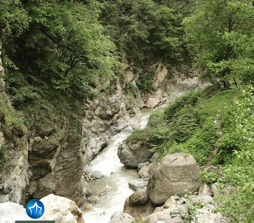 آبشار لار چشمه لارچشمه فومن-لارچشمه ماسوله-آبشار لارچشمه-آبشار لار چشمه کجاست (۱)