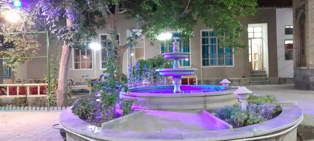 اجاره اقامتگاه بومگردی اصفهان (2)