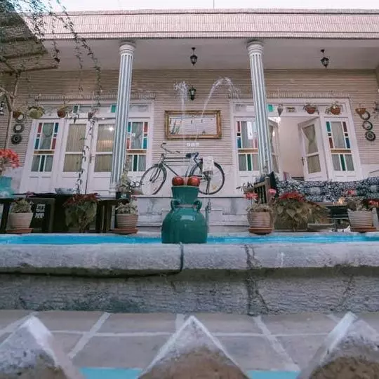 اجاره اقامتگاه بومگردی اصفهان (3)